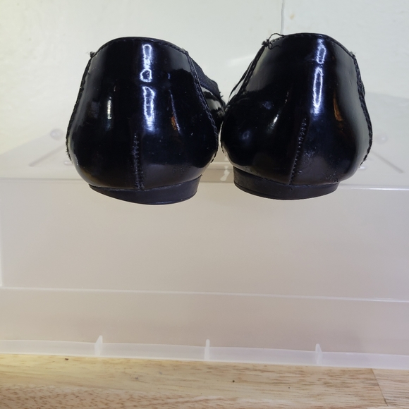 Womans Anne Klein Sport Black Patent Flats Size 6 - Picture 5 of 8